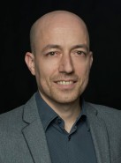 Dr.  Othmar Frey