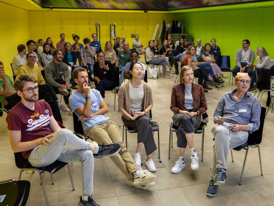 Speed dating event group image