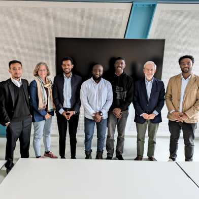 Group photo of students and professors