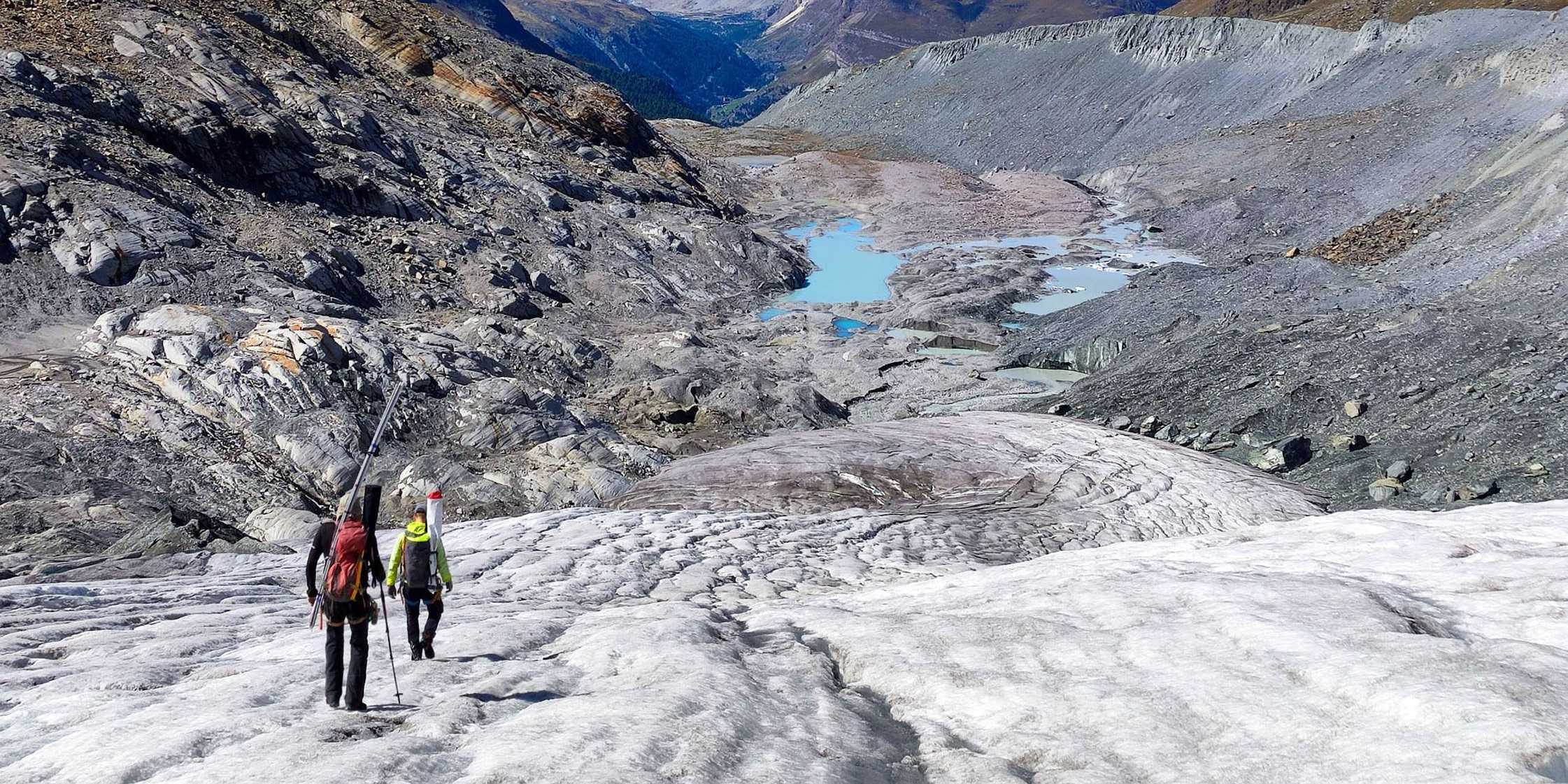 2 people in the glacier