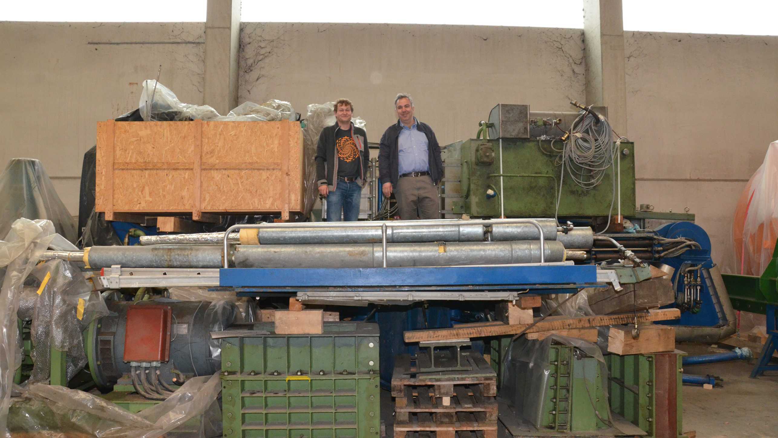  Ioannis Anastasopoulos and Ralf Herzognext to components for the centrifuge