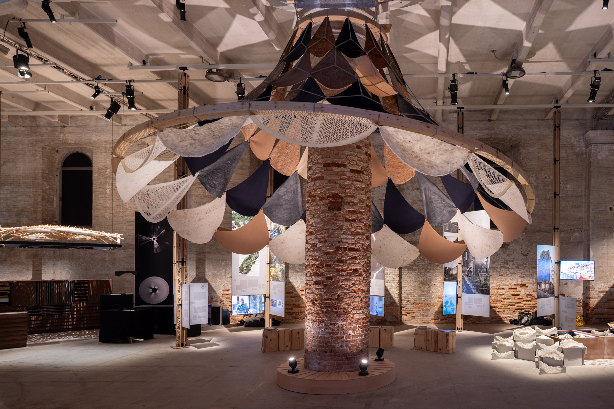 The structure in the exhibition