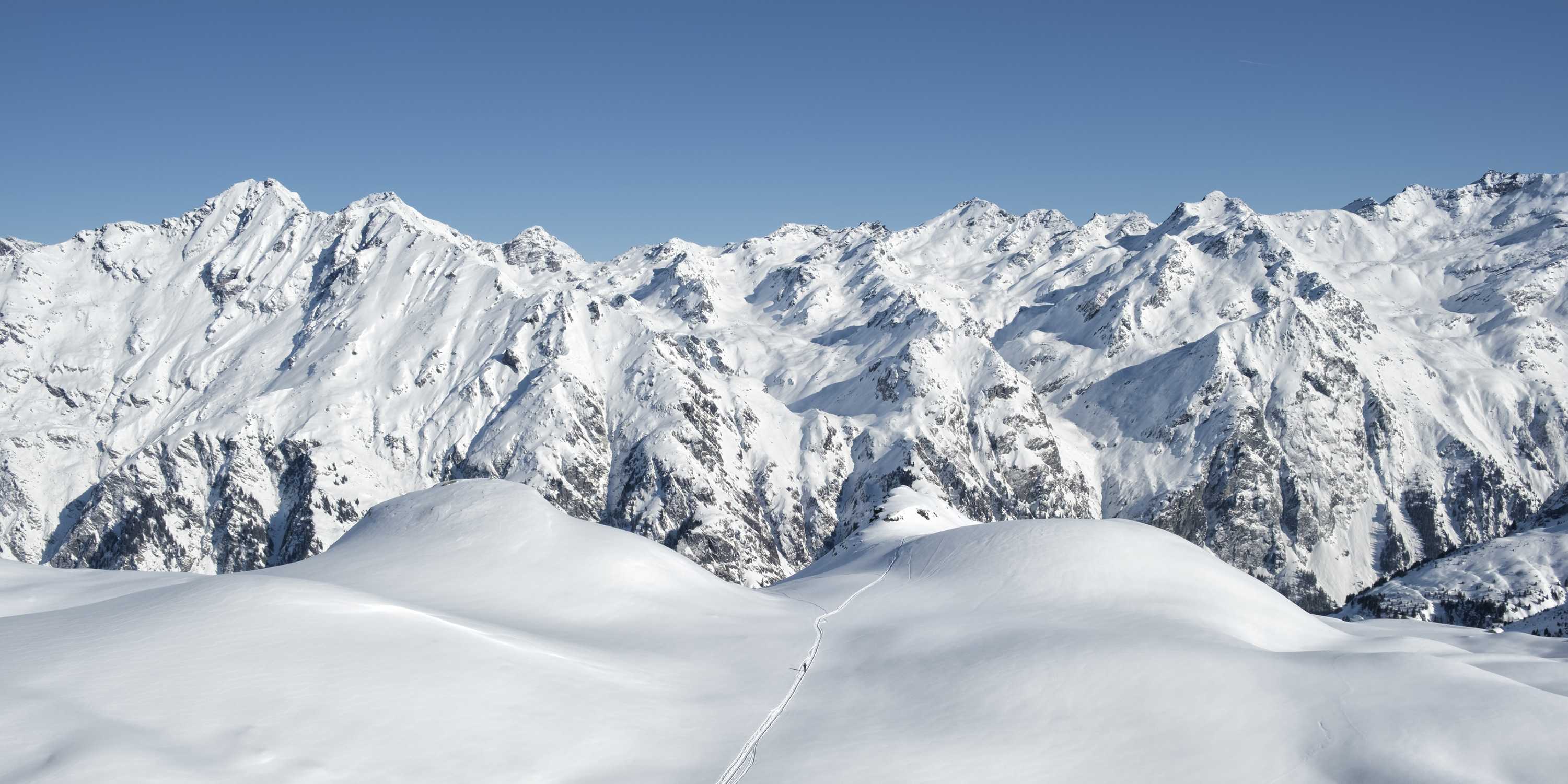 Verschneite Berglandschaft