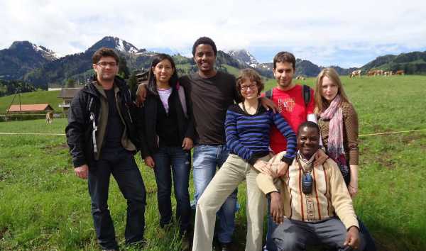 Gruppenfoto von Studierenden