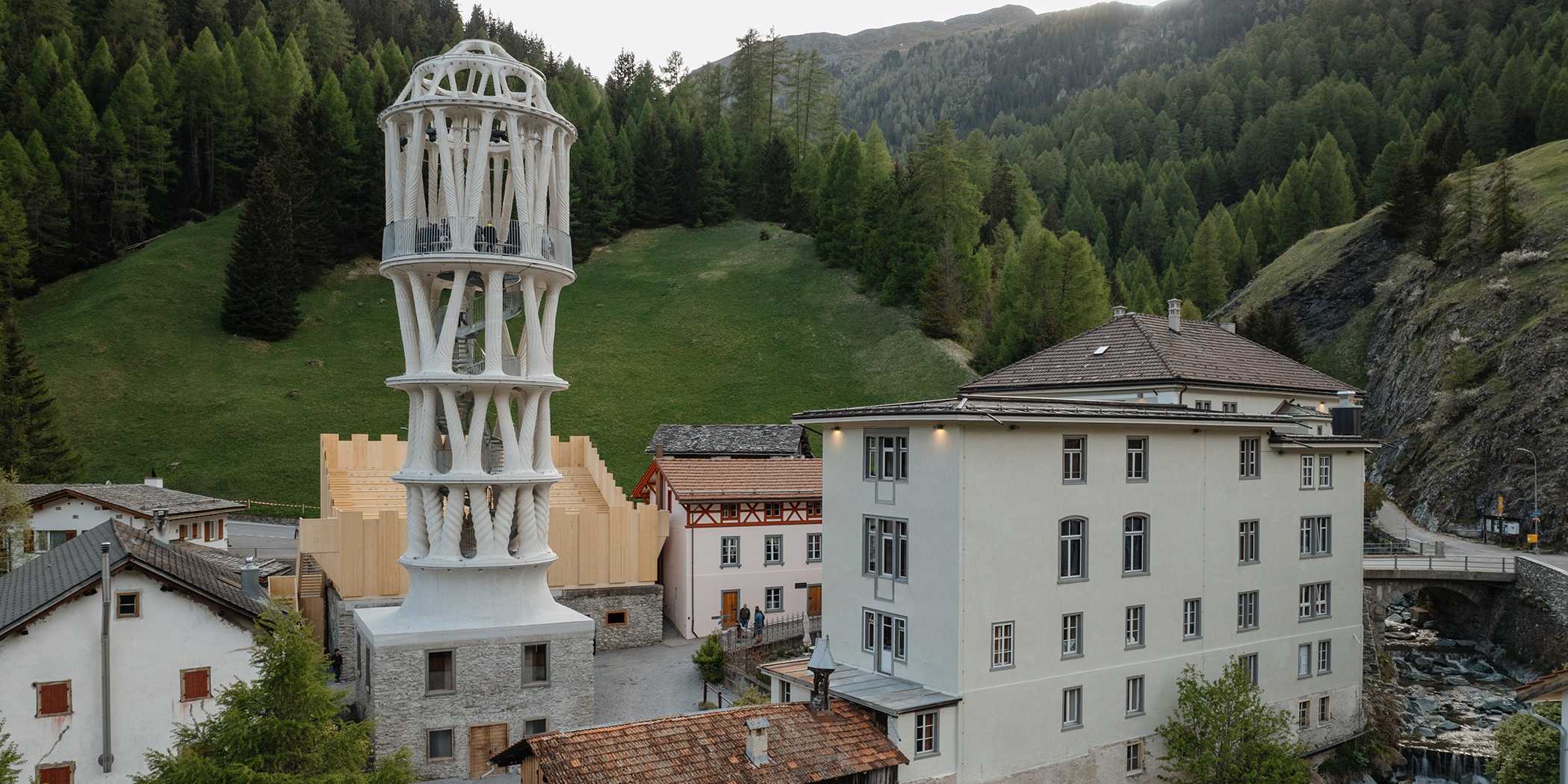 Dieses Bild zeigt den Tor Alva in Mulegns, Graubünden.
