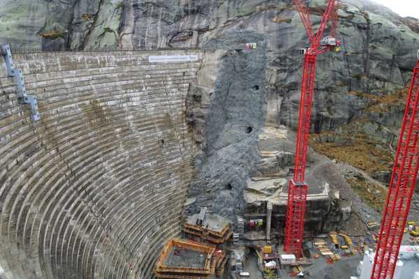 Exkursion zum Ersatzneubau der Spitallammsperre während der ersten Betonieretappen